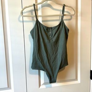 NWOT Tavik One Piece Cheeky cut Swimsuit Medium